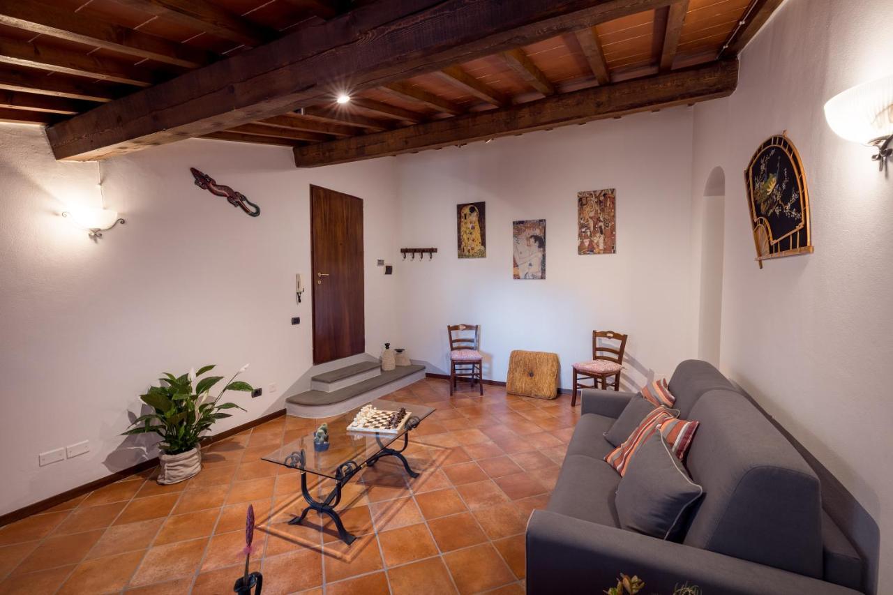 Tognazzi Casa Vacanze - Casa Vico Zambra Esterno foto